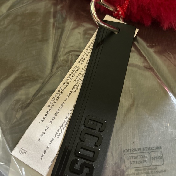 GCDS Plush Faux Fur Fisherman Bucket Hat in Pink and White *PRICE DROP* - Picture 4 of 7